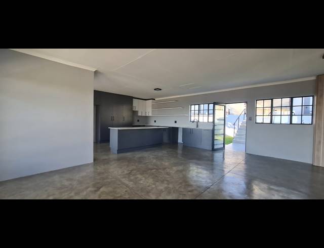4 BEDROOM HOUSE FOR SALE IN CASHAN